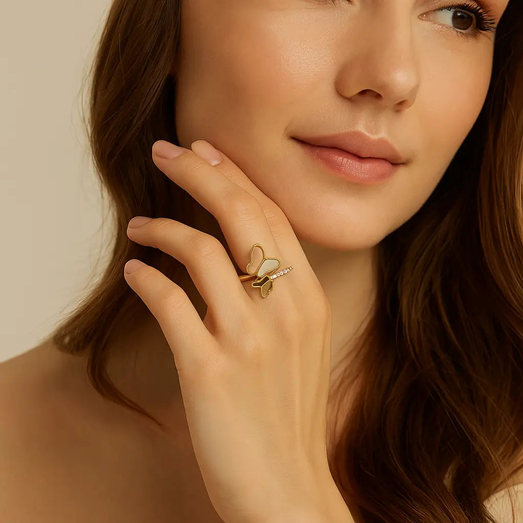 Elegant gold-plated butterfly ring with zircon accents and mother of pearl inlay on 925 silver