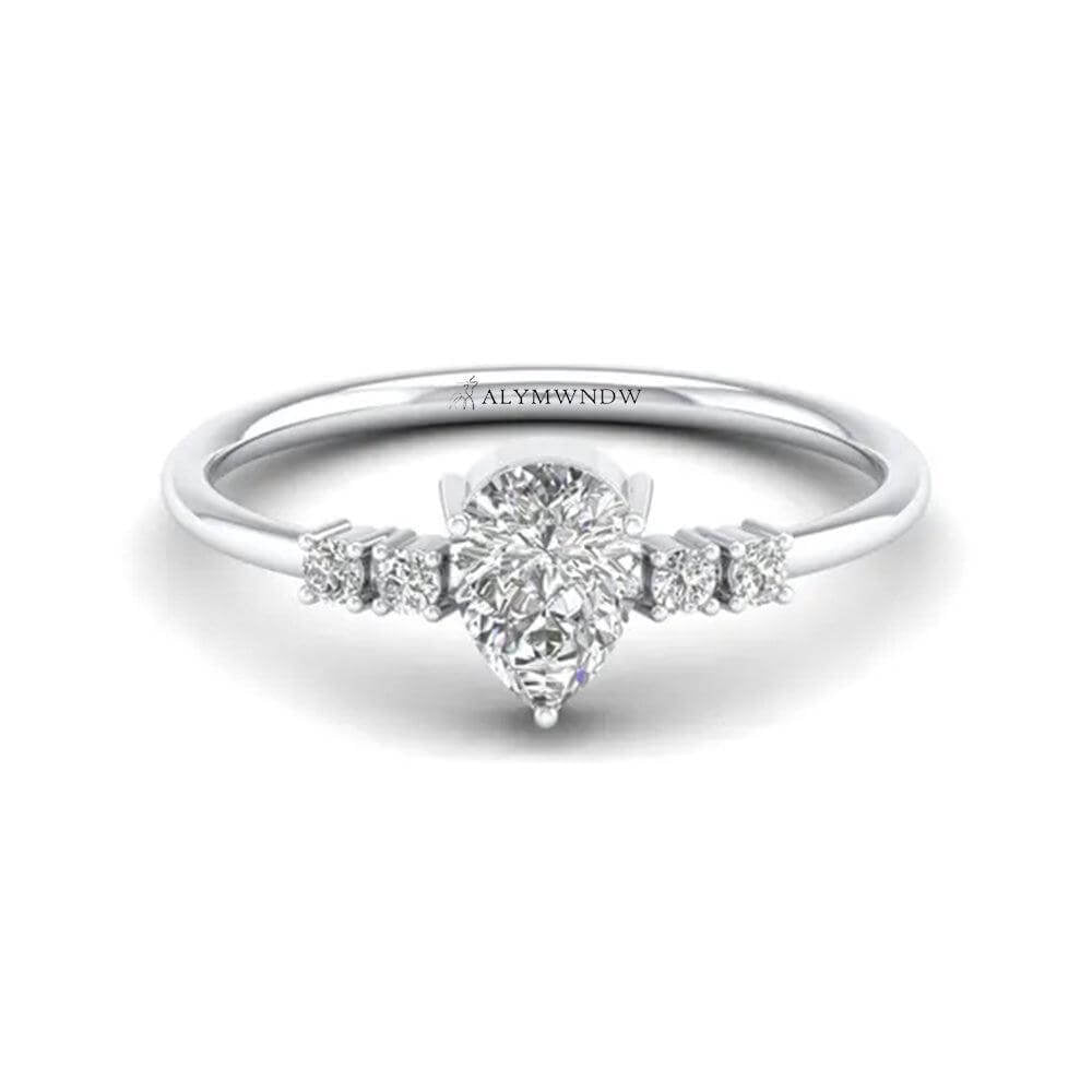 Alymwndw Jewellery Classic Lab Diamond Ring with Side Stones – Timeless Sparkle - Alymwndw