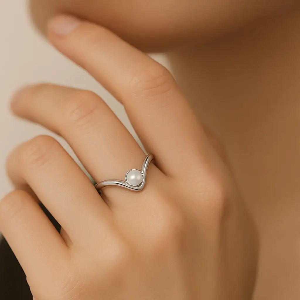 Eclipse Bloom Ring – 925 Silver with Freshwater Pearl Accent - Alymwndw