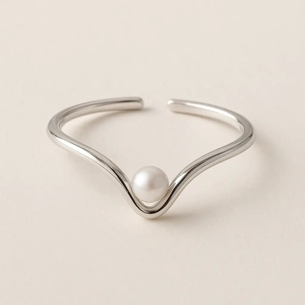 Eclipse Bloom Ring – 925 Silver with Freshwater Pearl Accent - Alymwndw