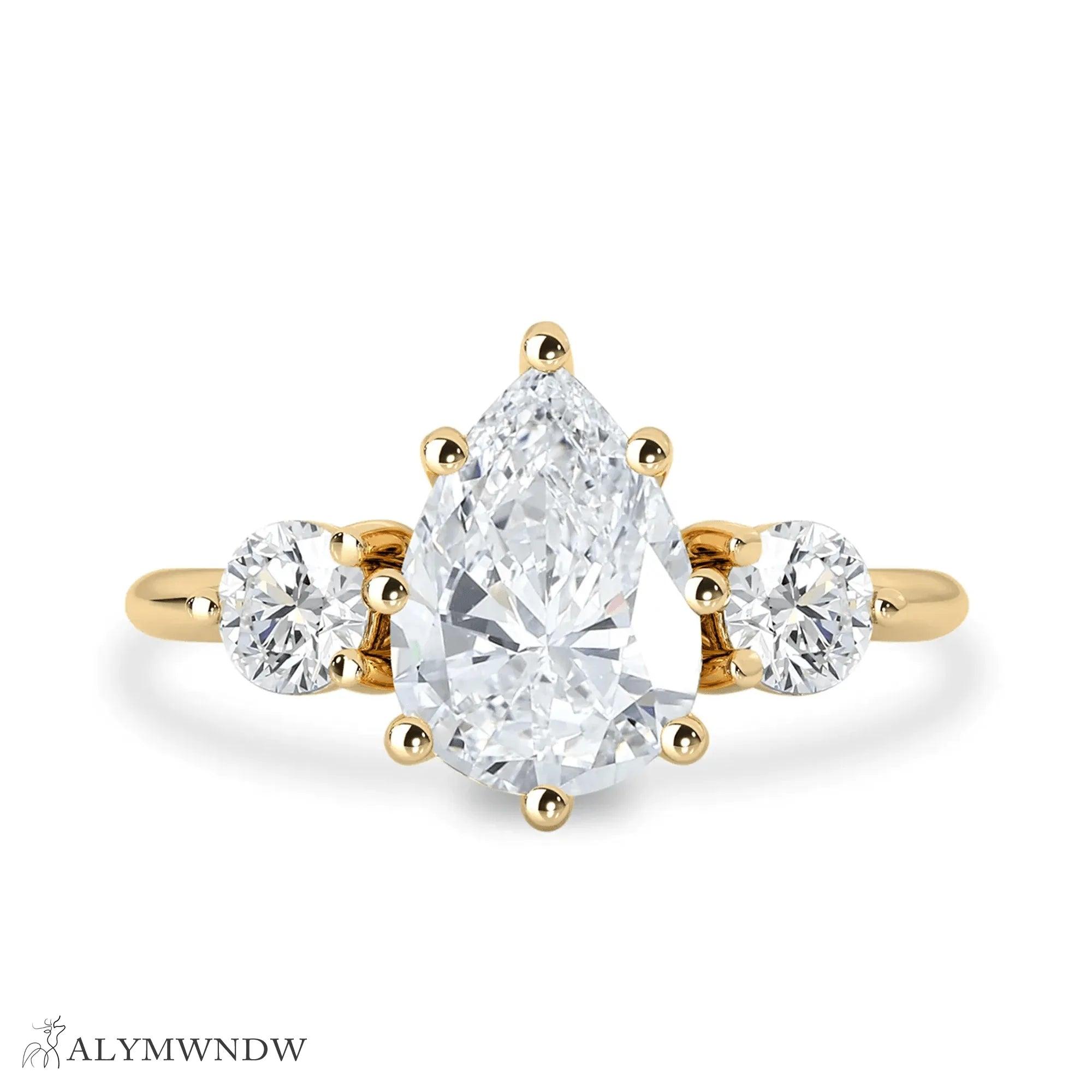 Glittering Gems Ring With Lab Grown Diamond - Alymwndw