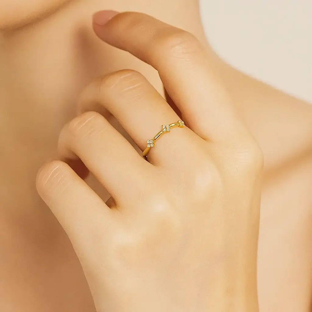 Petal Whisper – 925 Silver Floral Ring - Alymwndw